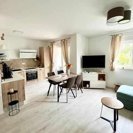 Apartment Laura Подстрана Экстерьер фото