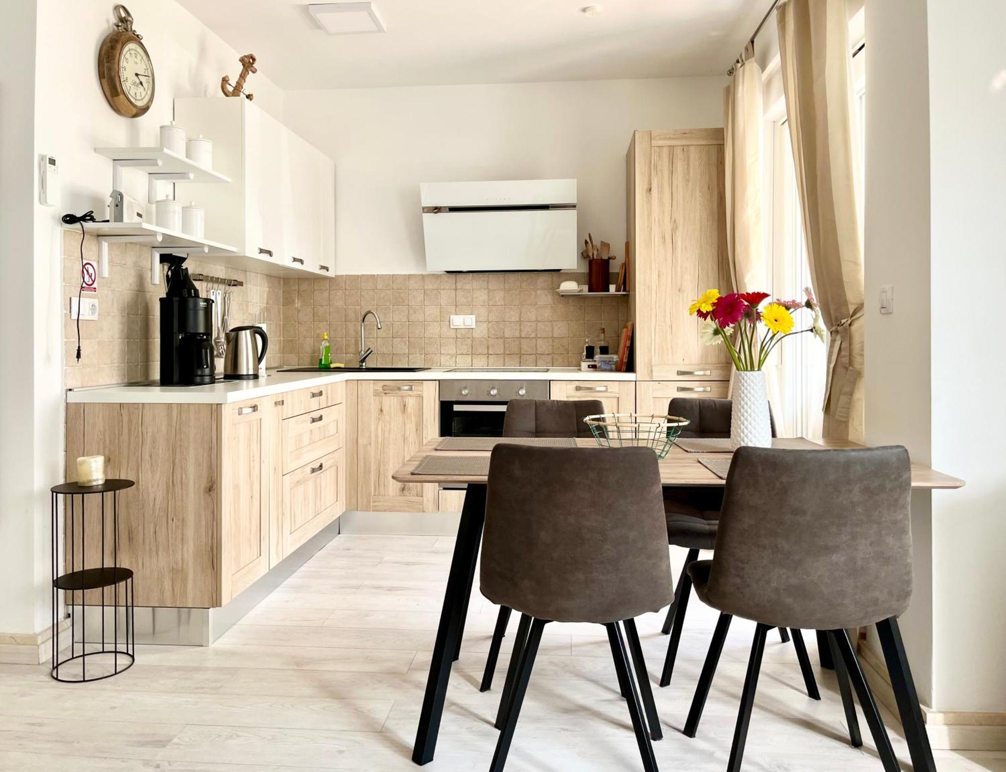 Apartment Laura Подстрана Экстерьер фото